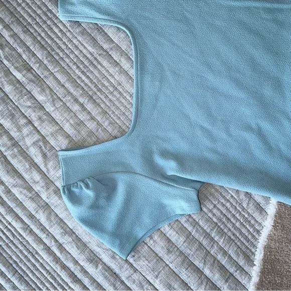 Lularoe Marissa Puff Sleeve Square Neck Top NWOT Powder Blue - Picture 2 of 4